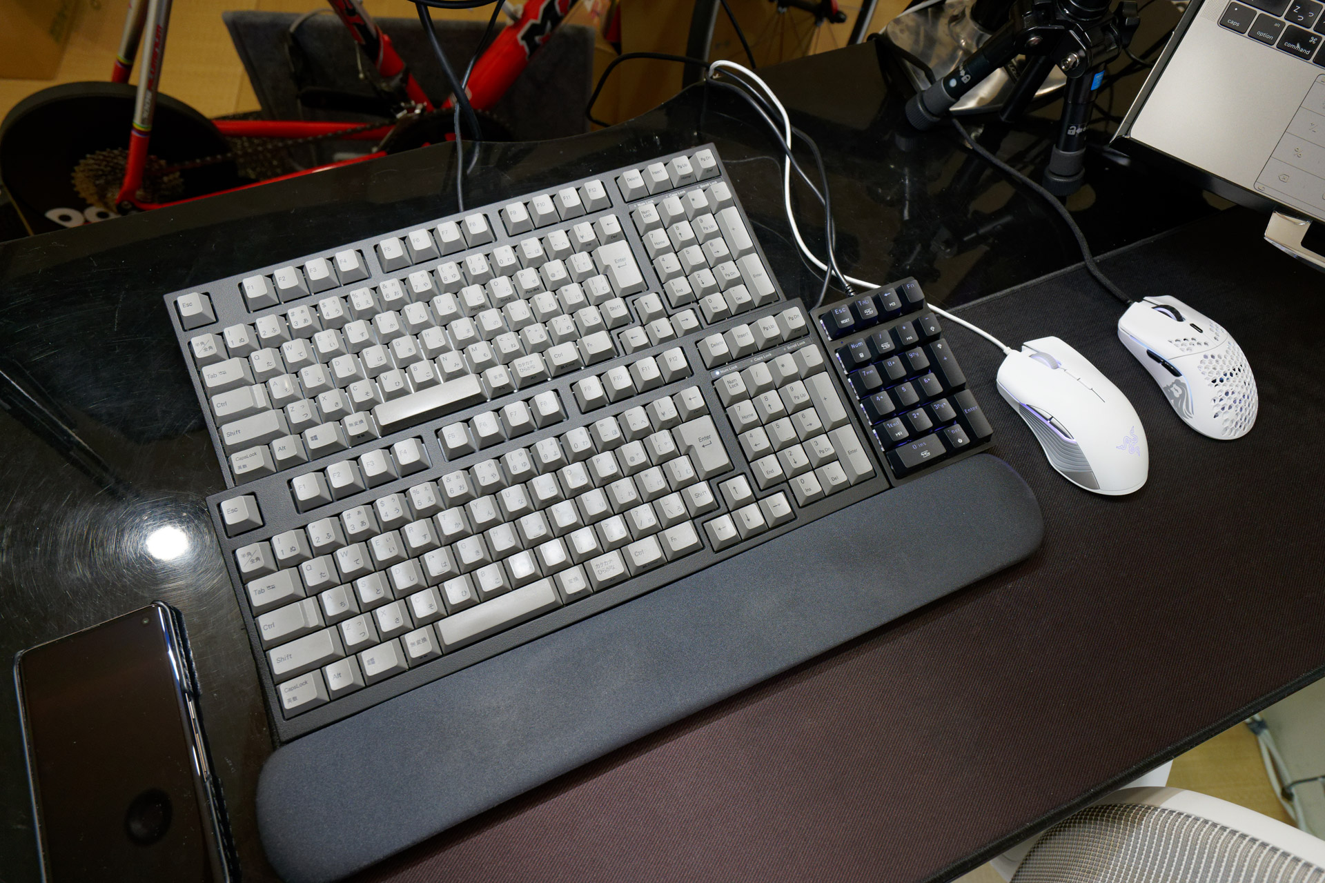 Desk Space too Cramped for Practical Use of Two Keyboards and a MacBook Pro1